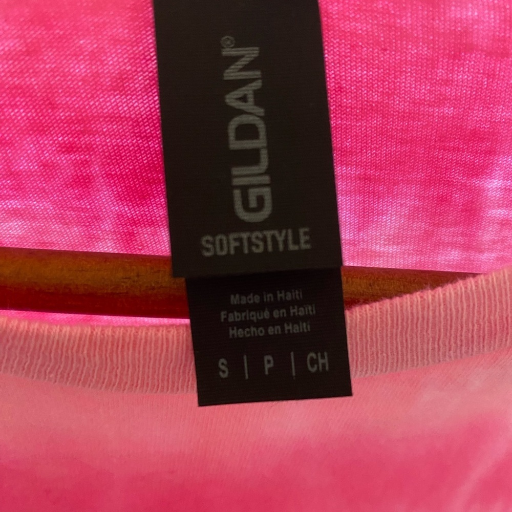 NEW GILDAN Soft Style Tie-Dye T-Shirt Pink Red White Small Boho Festival - Picture 7 of 8